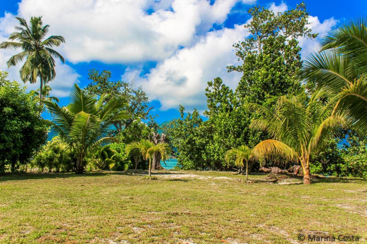 Surf Tropical Villa Takamaka Cerf Island Exterior photo